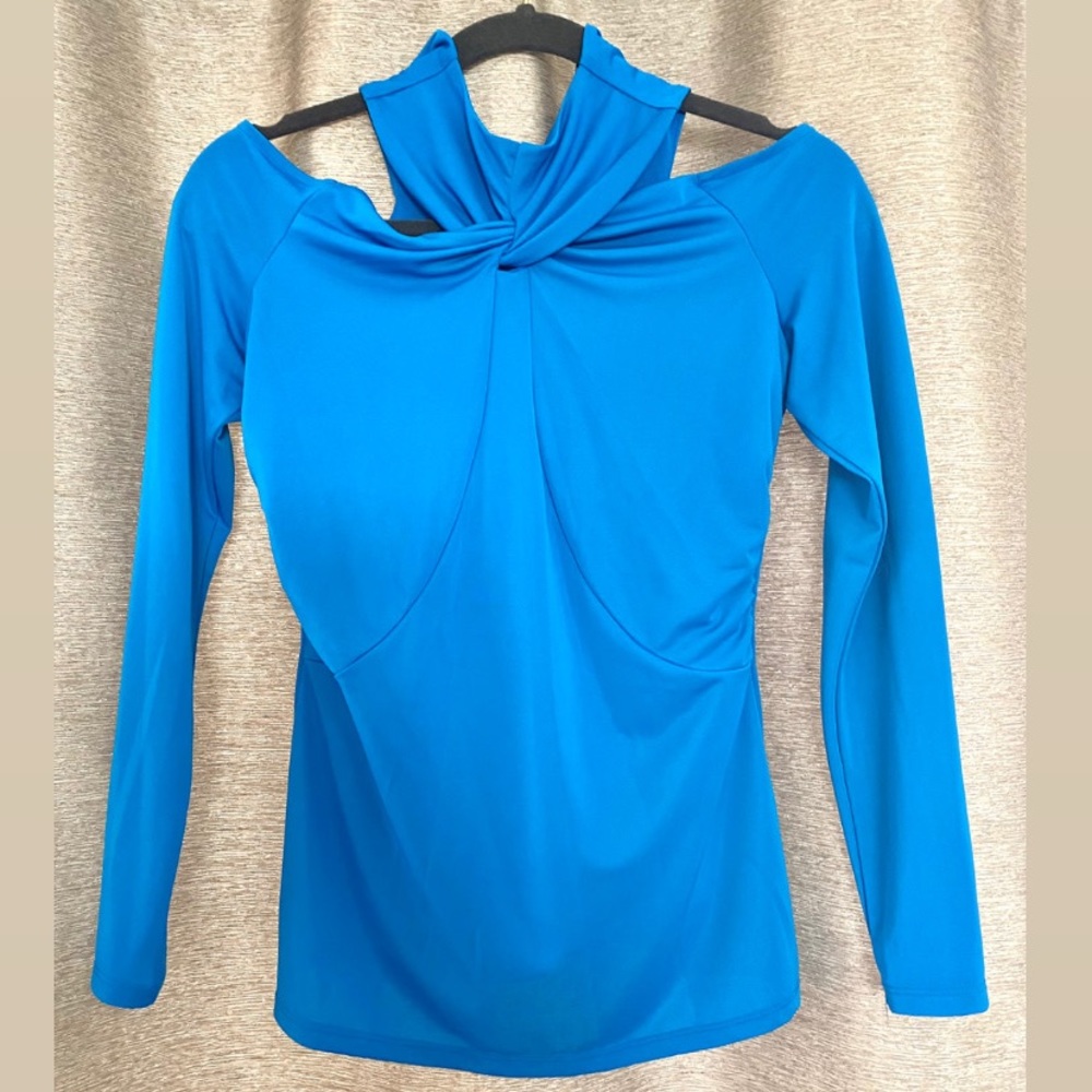 INC ❀ cold shoulder top